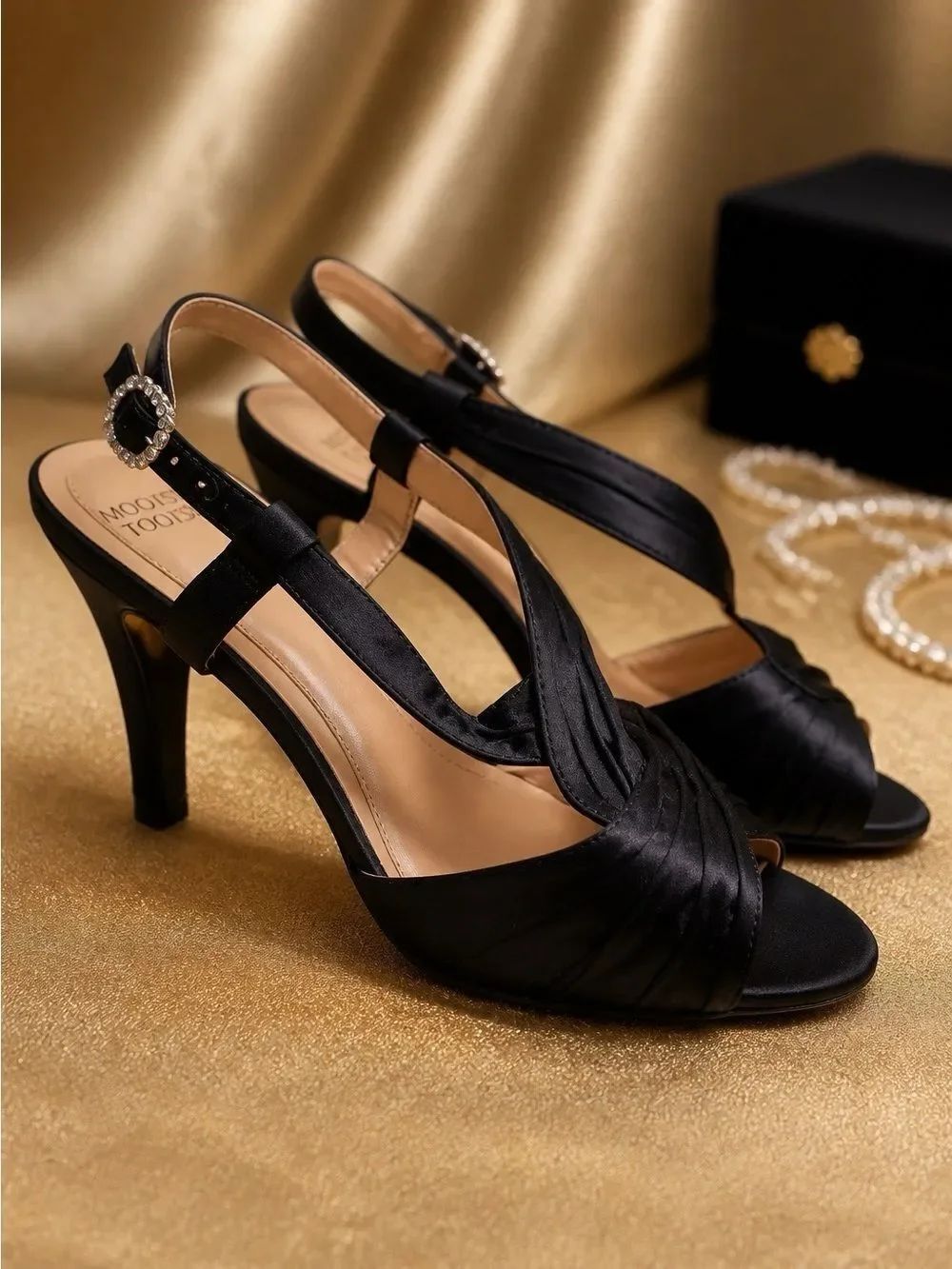 Mootsies Tootsies Black Dress Shoes 3” Heel Size 9